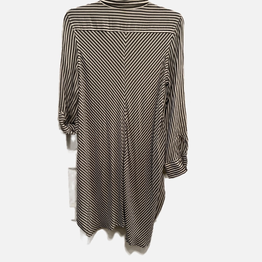 Max Studio Monochrome Striped Shirt - Picture 4 of 6